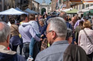 Il primo mercato dell’antiquariato 2026