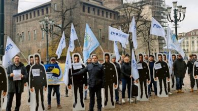 Flash Mob con Sagome Polizia