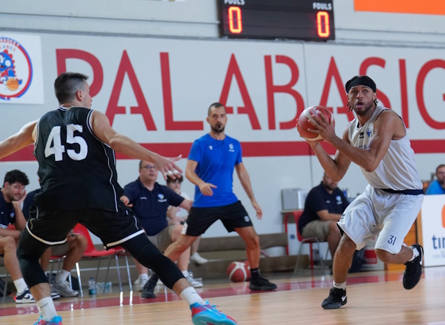 reale mutua amichevole tezenis verona