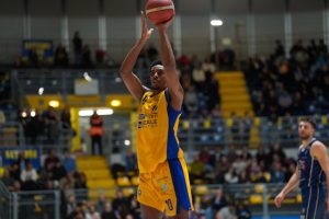Reale Mutua Torino - Fortitudo Bologna 68-73