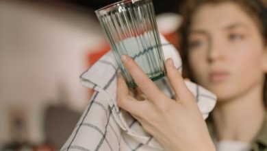 calcare sui bicchieri