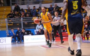 Basket Torino Givova Scafati 74-82