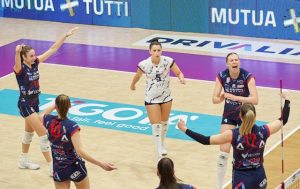 Reale Mutua Fenera Chieri Bisonte Firenze 3-0