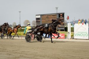 Tris Quartè e Quintè 25 marzo