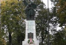 monumento ai caduti cherasco 4 Novembre